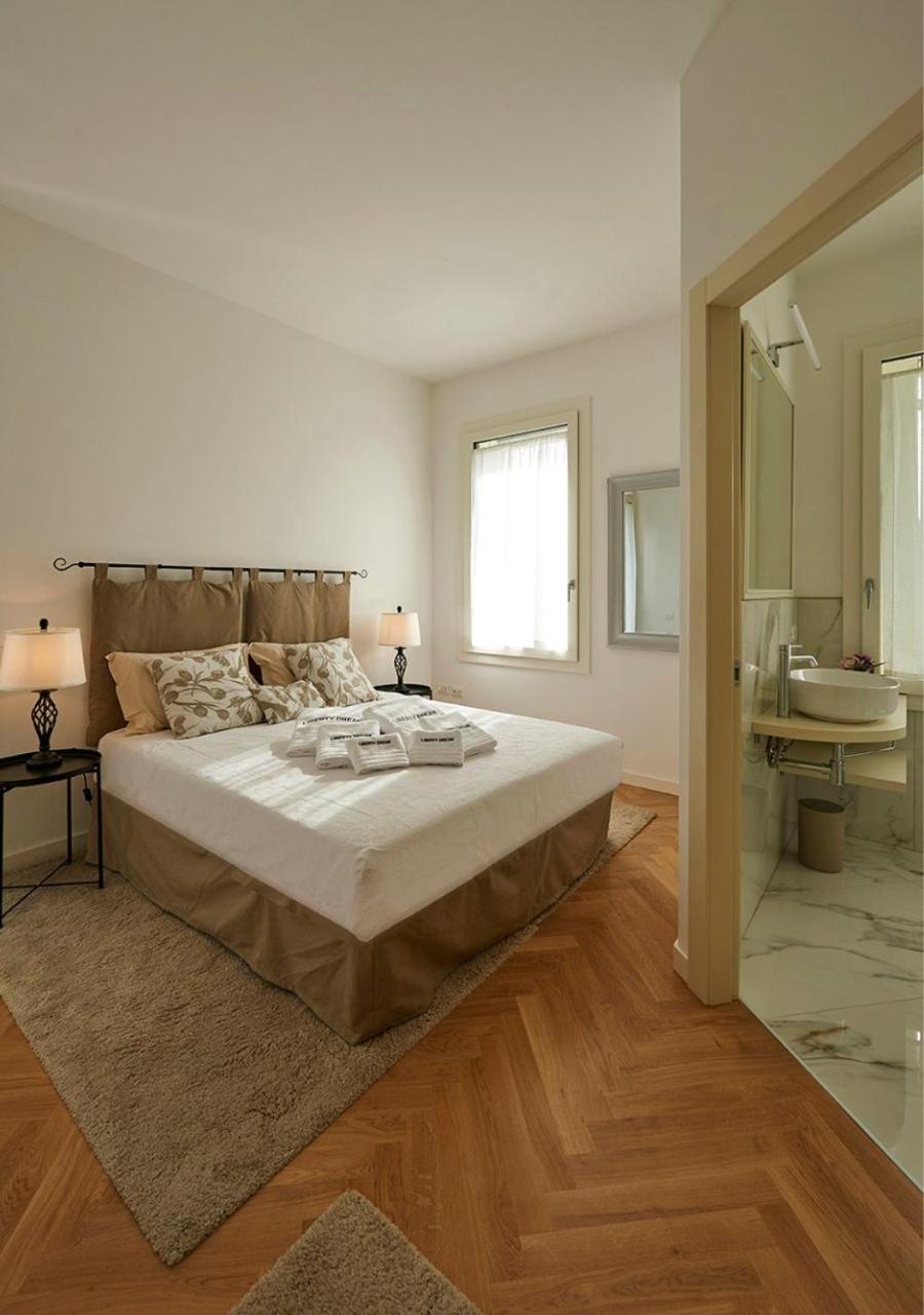Liberty Dream, Fascino A Vicenza Villa Eksteriør billede